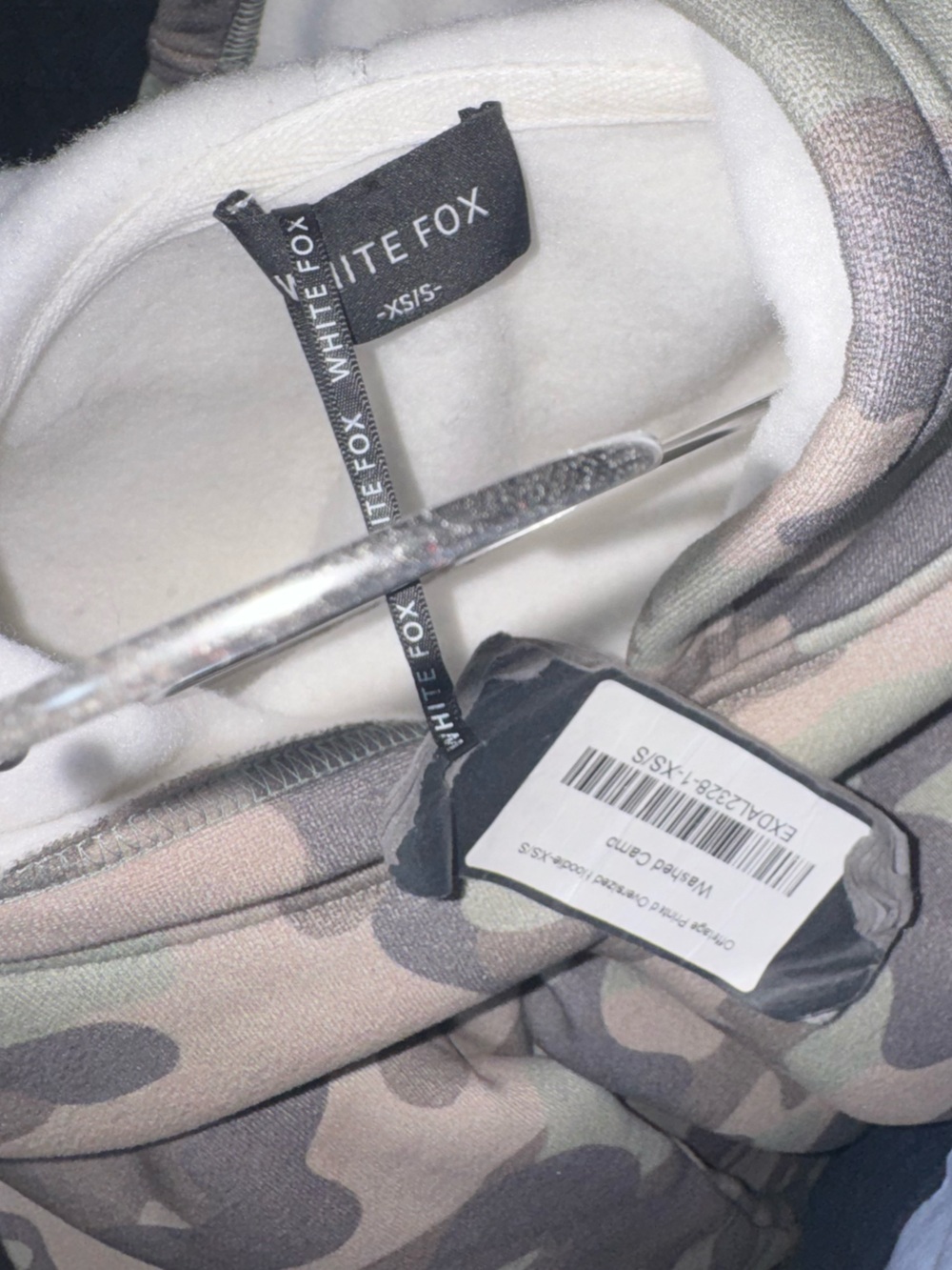 nwt $75 white fox Women’s Camo Hoodie sweatshirt Green XS / S oversized offstage - Picture 6 of 6